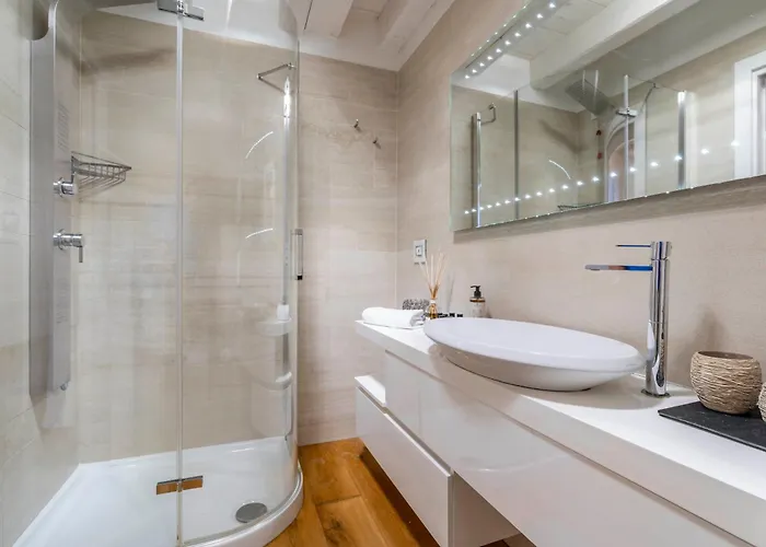 Angel's Luxury House *